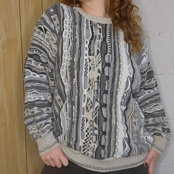 VNT Eclectic Funky Dadcore BlokecoreBlue & White Funky Knit Crewneck Sweater